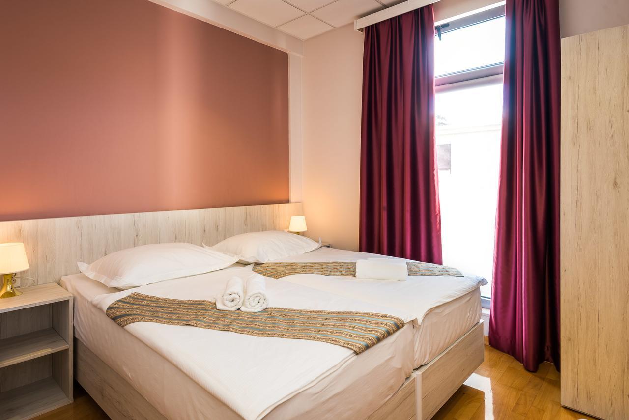 Boutique Hostel Livia Metkovic Exterior photo